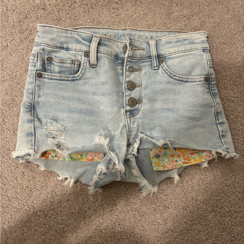 american eagle 00 light wash jean shorts